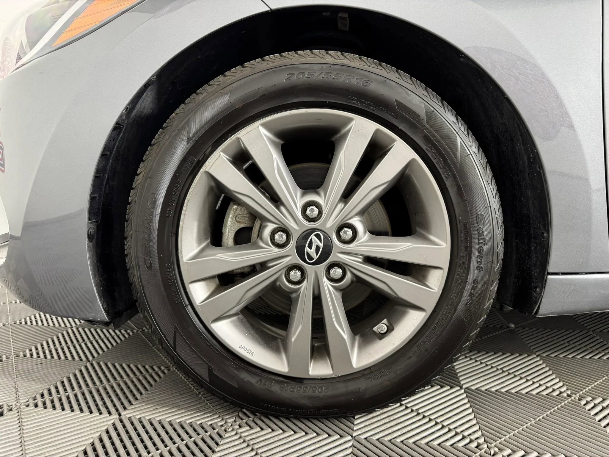 Used 2018 Hyundai Elantra SEL w/ Cargo Package FWD image 40