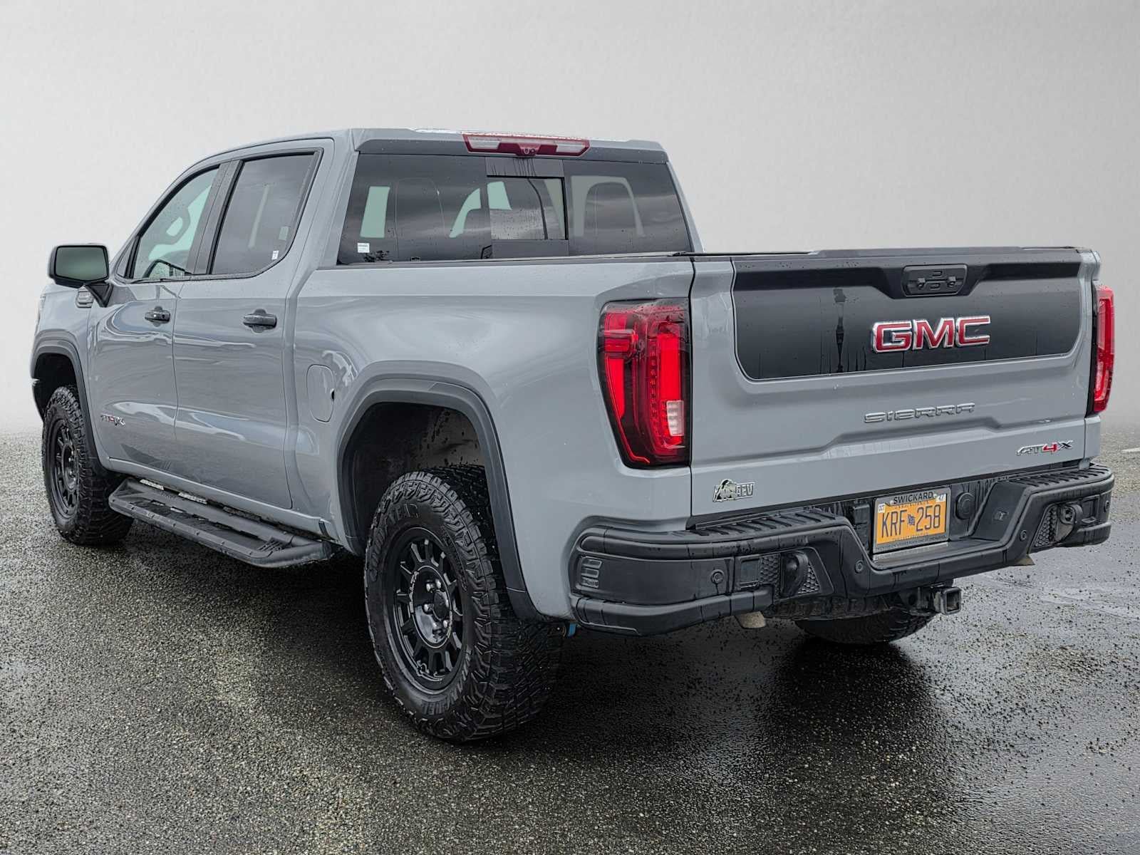 Certified 2024 GMC Sierra 1500 AT4X w/ AT4X AEV Edition AWD/4WD image 5