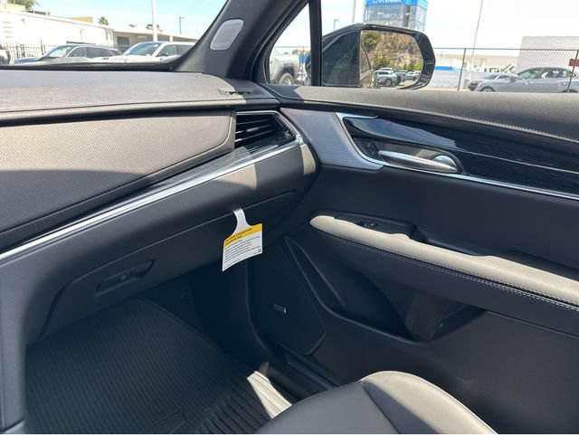 New 2025 Cadillac XT5 Premium Luxury FWD image 14