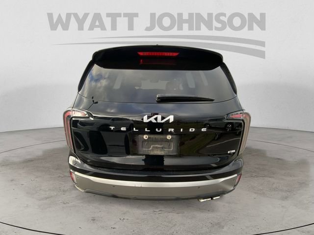 Used 2023 Kia Telluride EX X-Line image 8