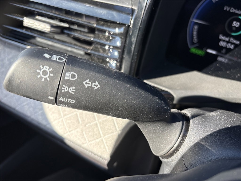 Used 2025 Toyota Camry XLE image 28