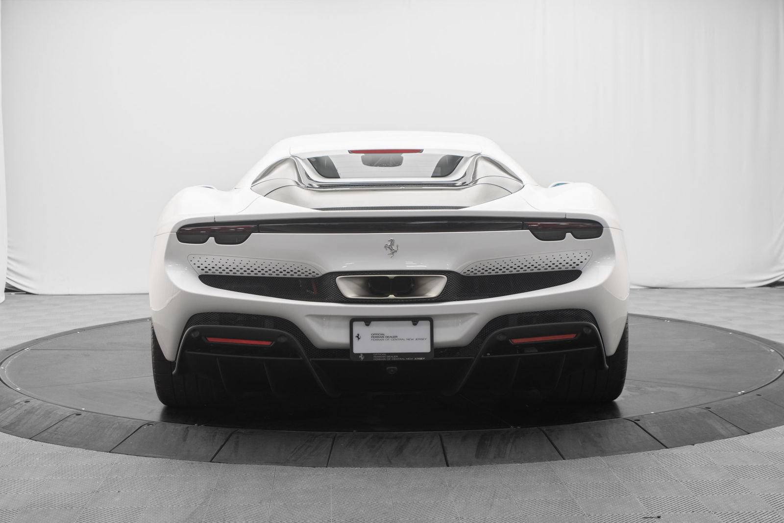 Used 2025 Ferrari 296 GTS RWD image 12