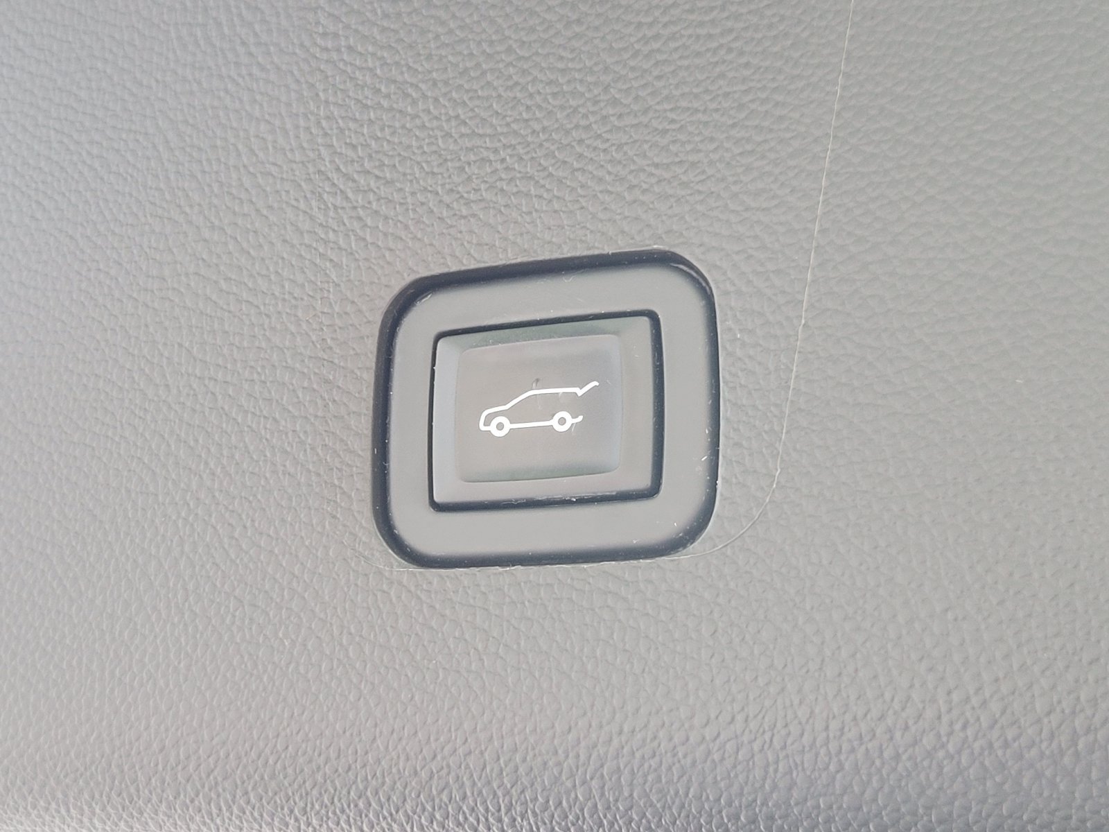 Used 2020 Chevrolet Traverse RS AWD/4WD image 34