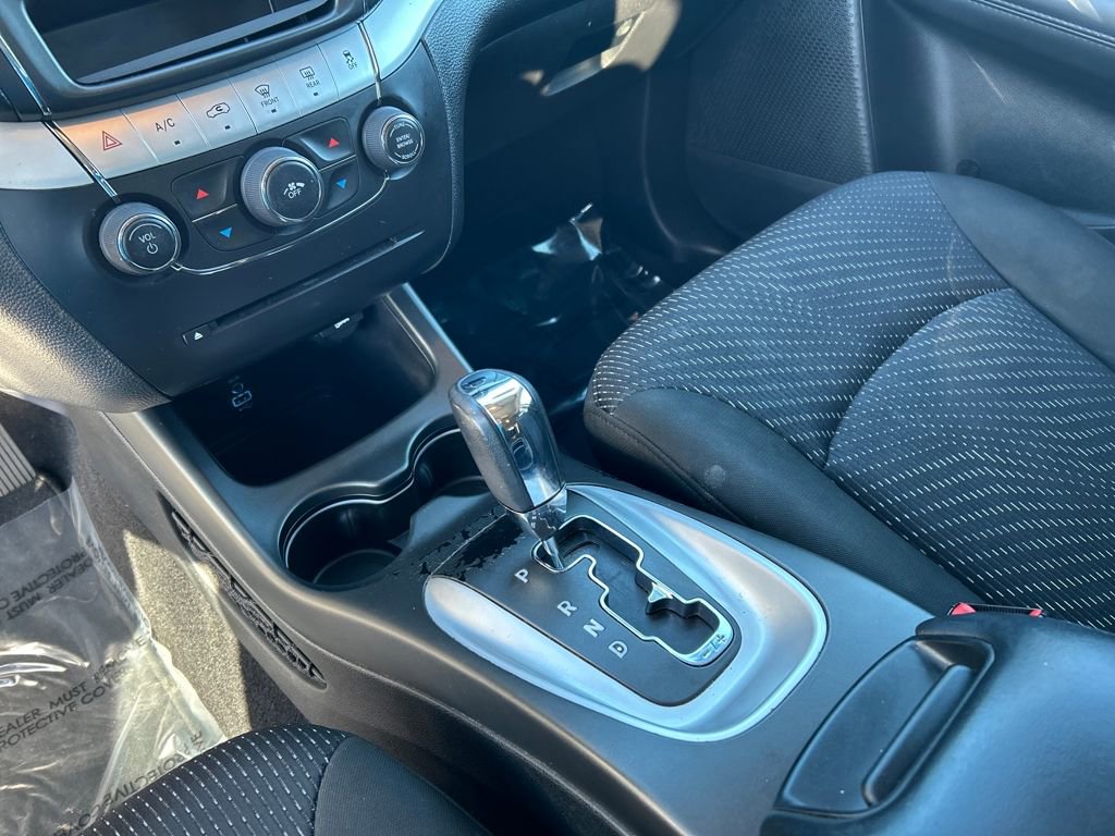 Used 2020 Dodge Journey SE w/ SE Popular Equipment Group image 17