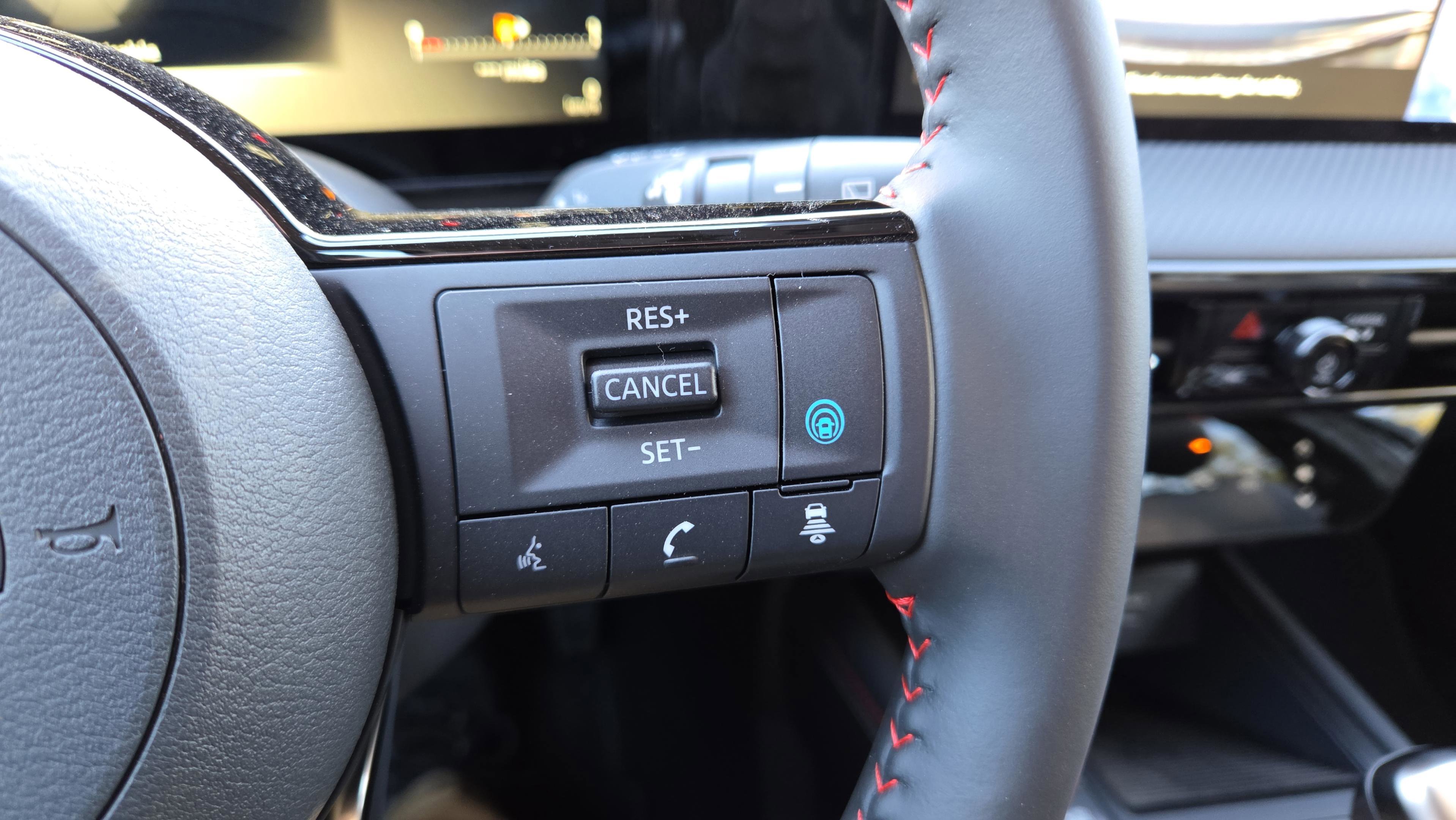 New 2026 Nissan Kicks SR image 25