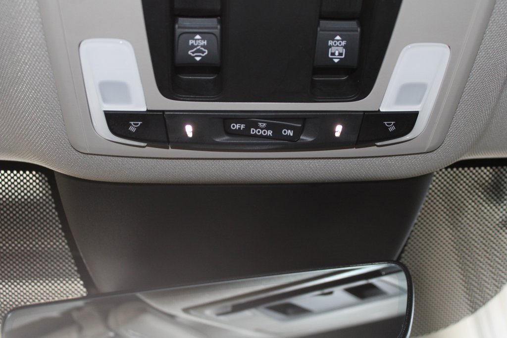 Used 2025 Honda Pilot Touring image 42