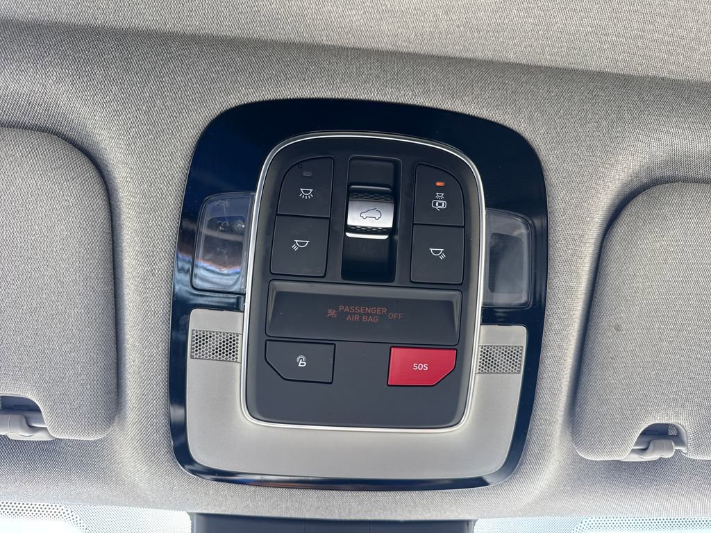 Used 2023 Hyundai Santa Fe Limited image 34