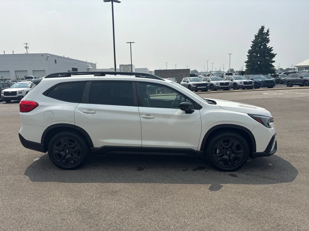 Certified 2024 Subaru Ascent Onyx Edition Limited AWD/4WD image 2