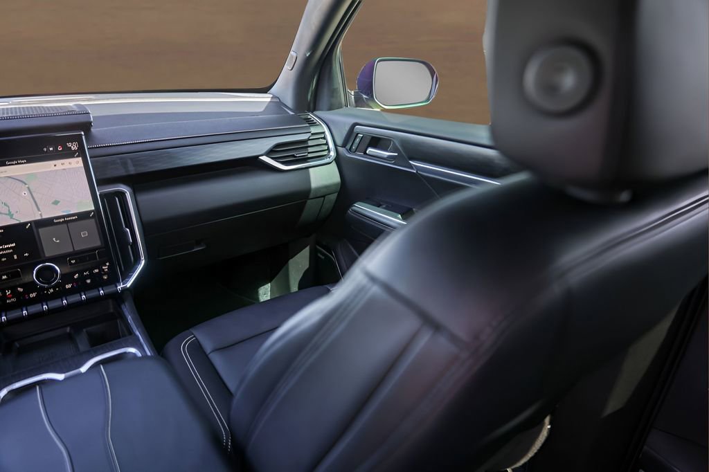 Used 2024 GMC Acadia Elevation w/ Luxury Package image 27