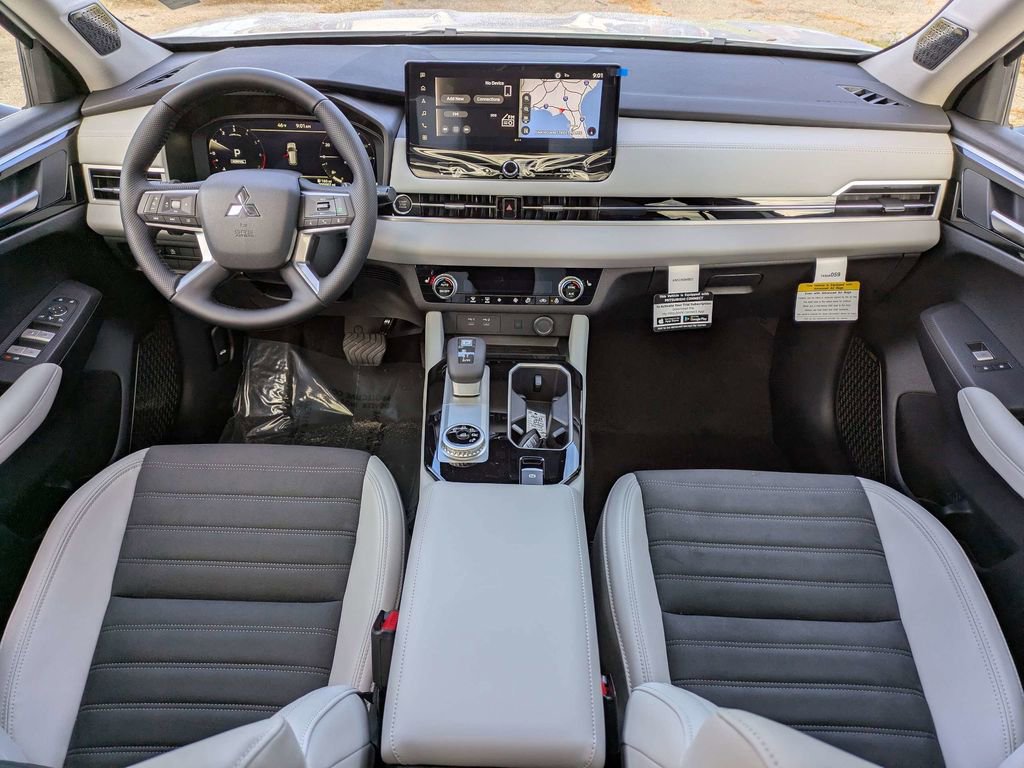 New 2026 Mitsubishi Outlander SE FWD image 15