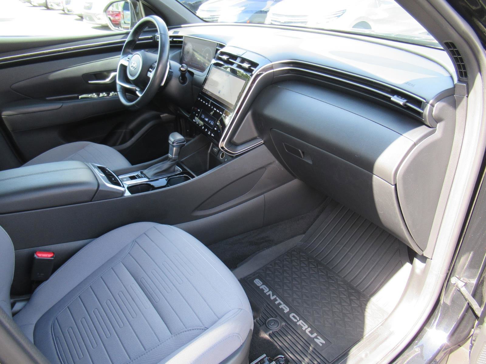 Used 2023 Hyundai Santa Cruz SEL Premium w/ Cargo Package AWD/4WD image 12