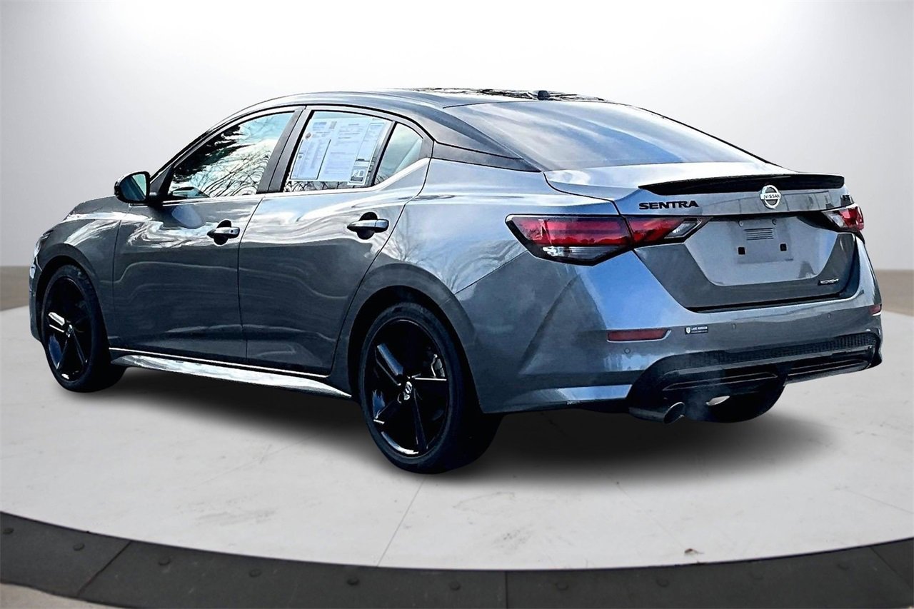 Used 2023 Nissan Sentra SR w/ Midnight Edition Package image 7