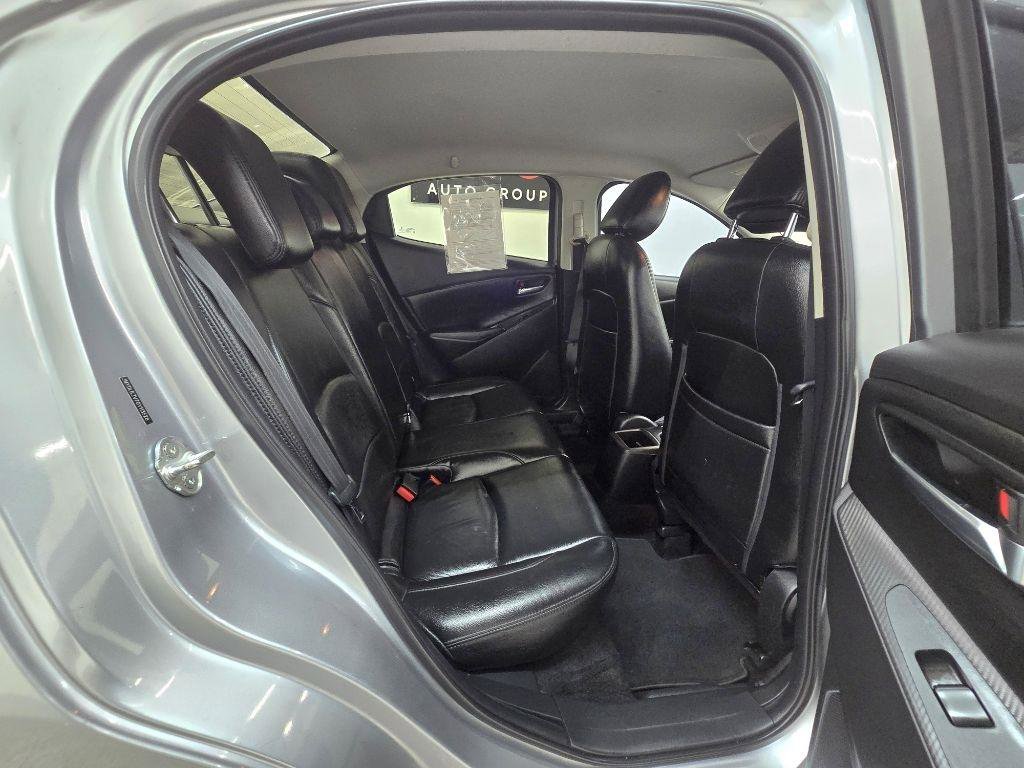 Used 2016 Scion iA FWD image 19