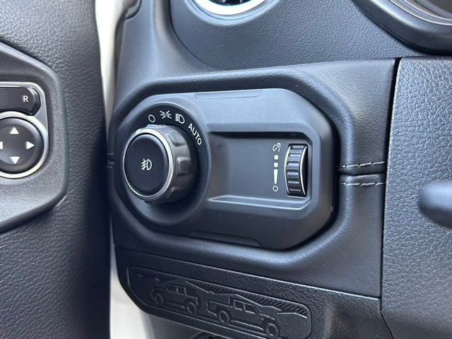 New 2026 Jeep Wrangler Unlimited Sahara image 23