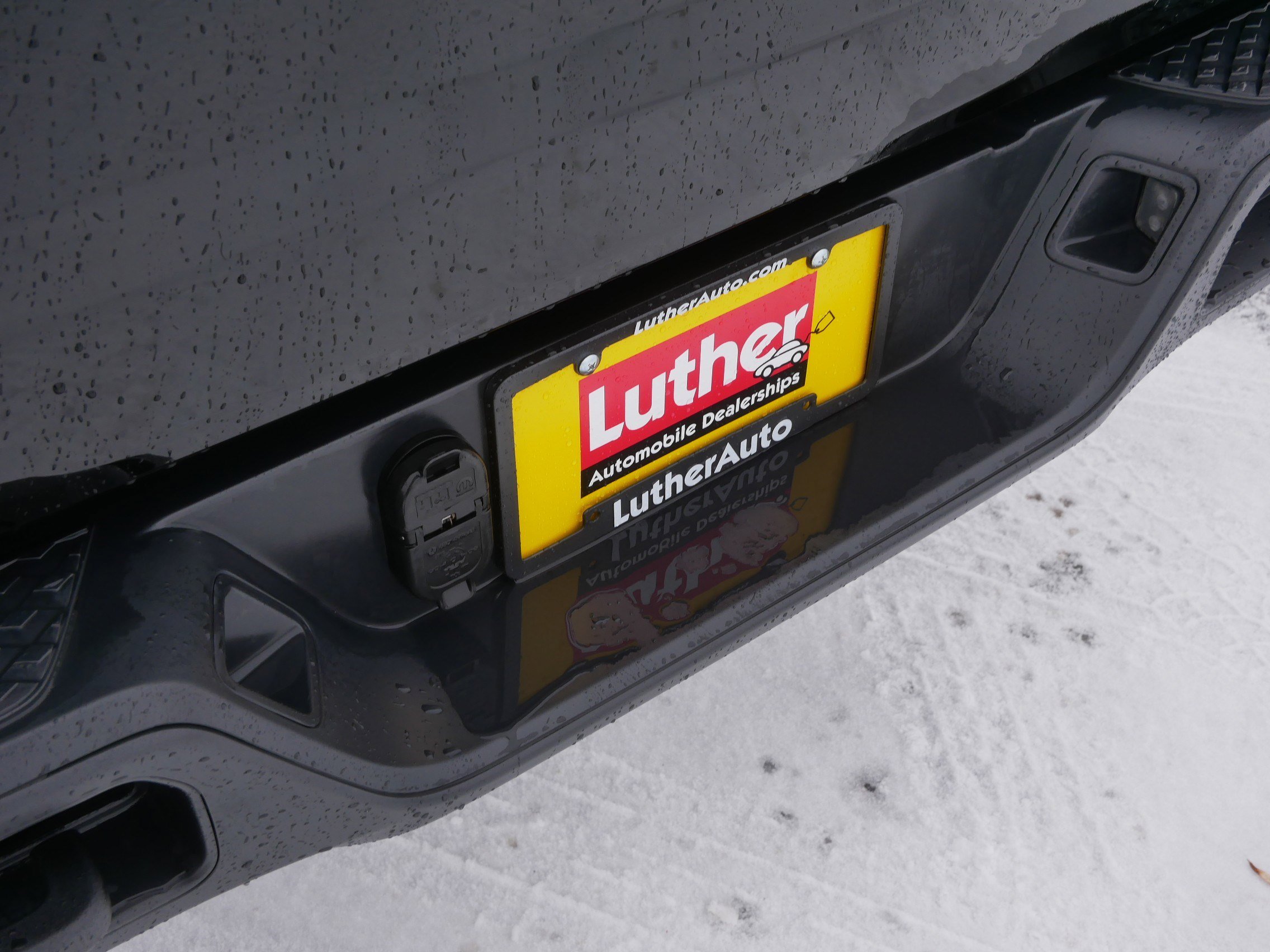 Used 2022 Jeep Gladiator Overland w/ Cold Weather Group image 18