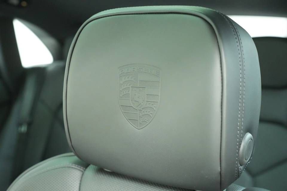 New 2026 Porsche Macan Turbo AWD/4WD image 35