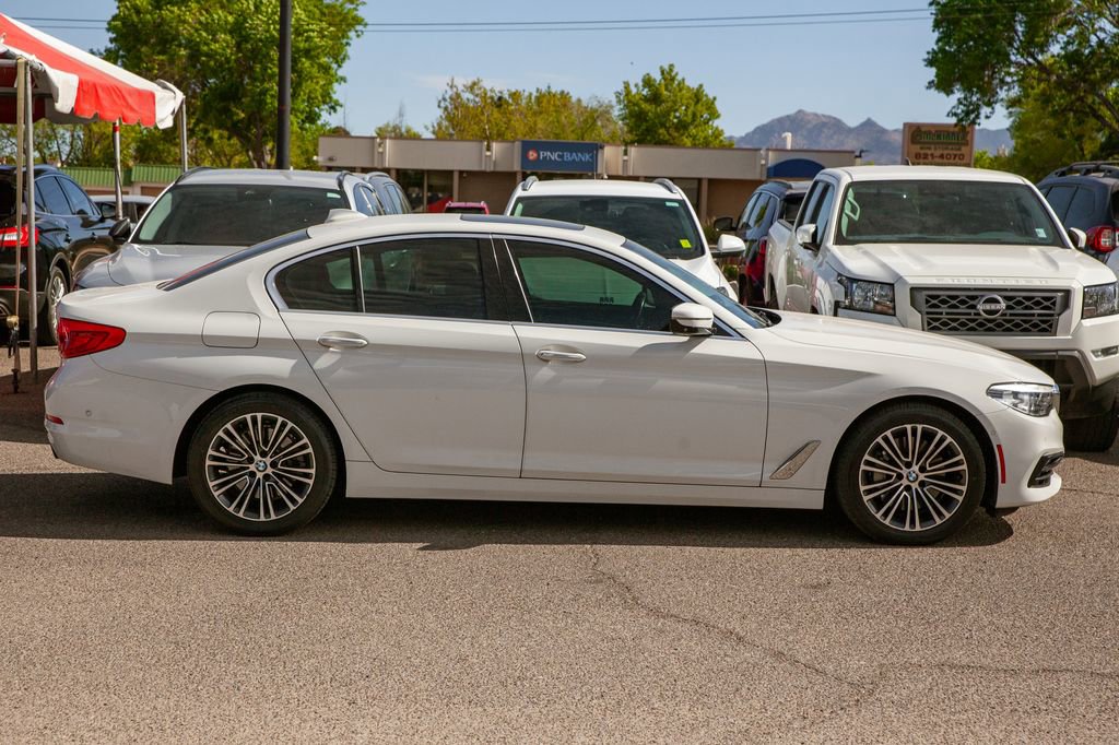 Used 2018 BMW 530i w/ Premium Package RWD image 4