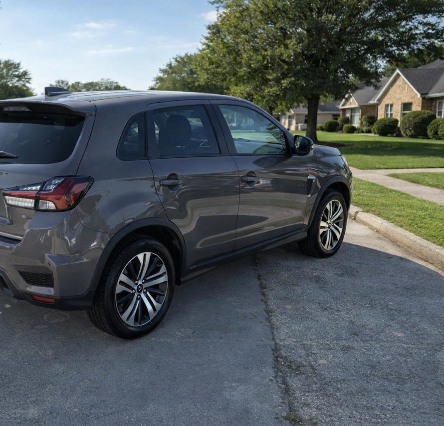 Used 2021 Mitsubishi Outlander Sport SE image 5
