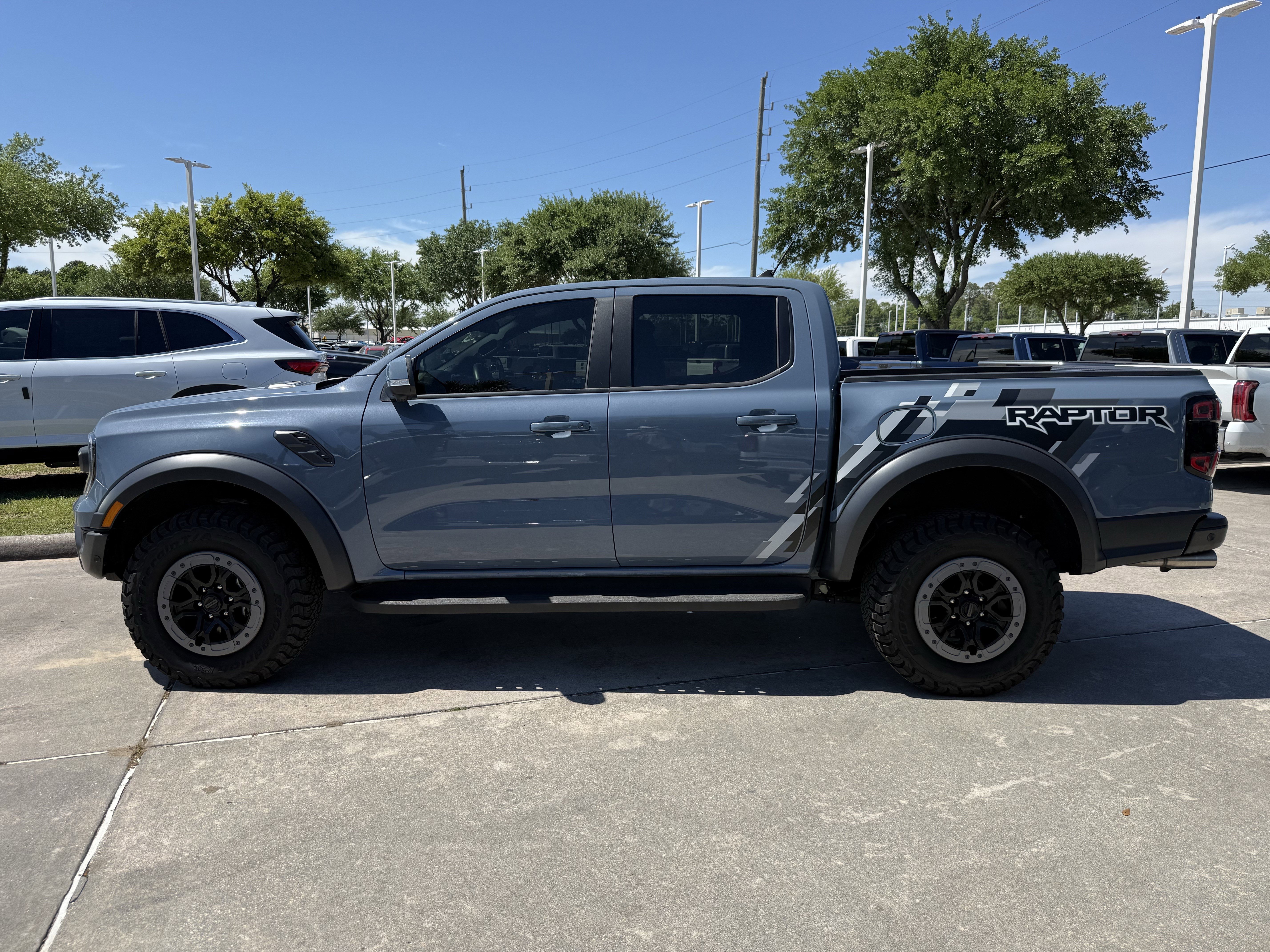 Used 2024 Ford Ranger Raptor AWD/4WD image 8