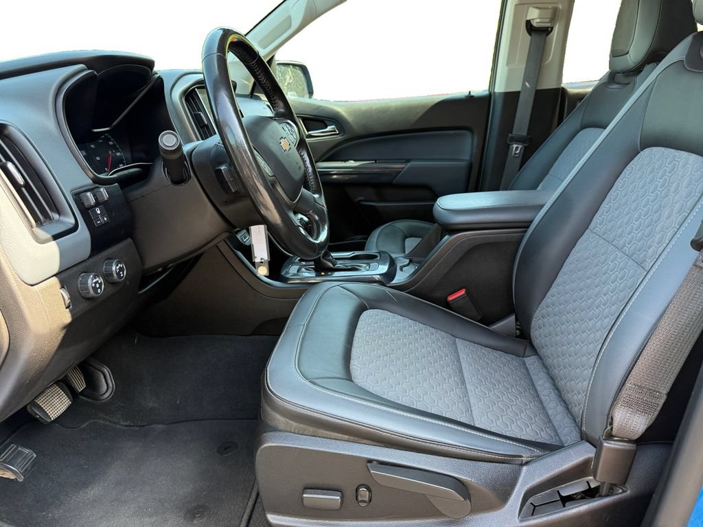 Used 2021 Chevrolet Colorado Z71 AWD/4WD image 9