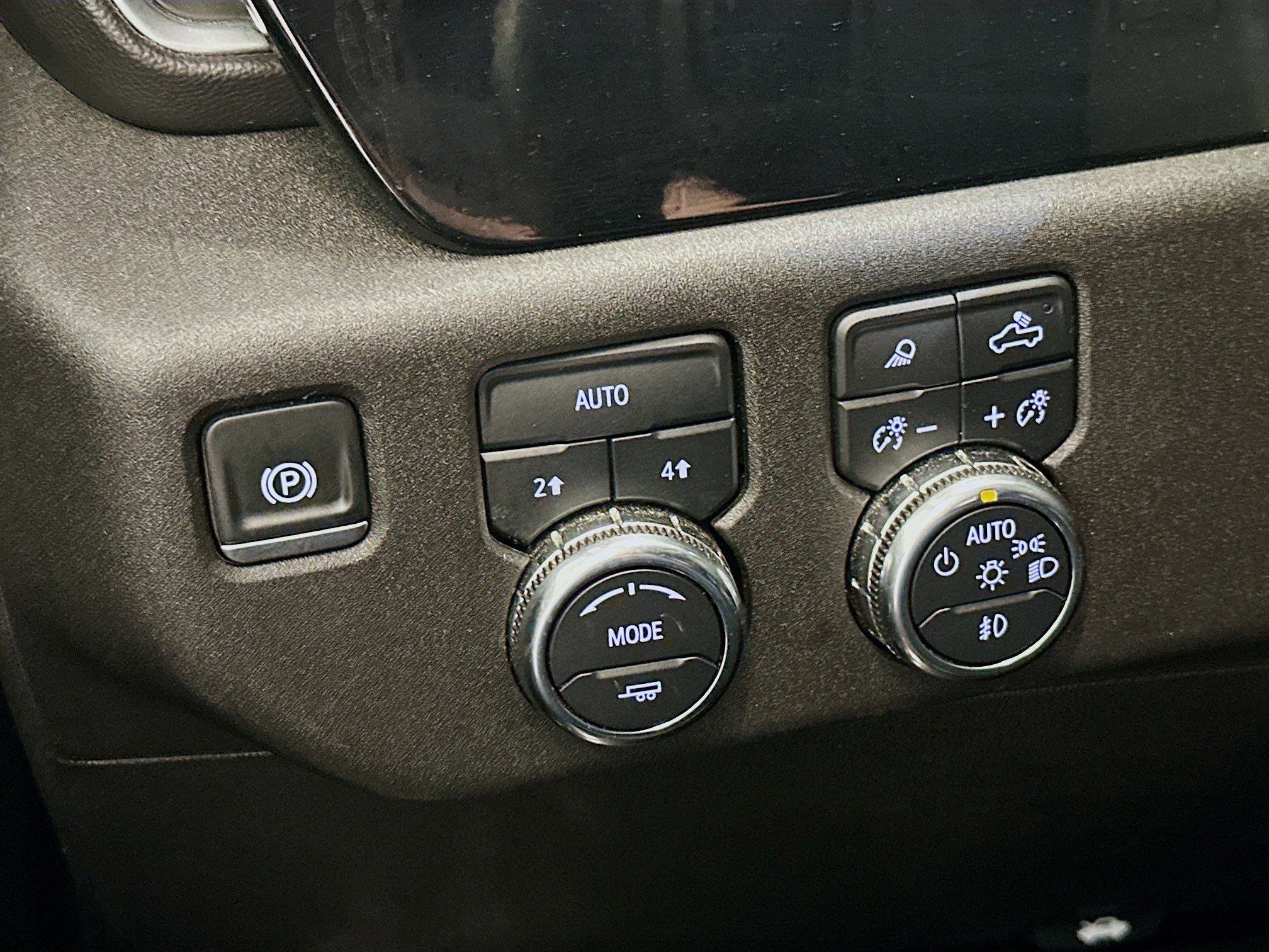 Used 2025 GMC Sierra 1500 SLT image 17