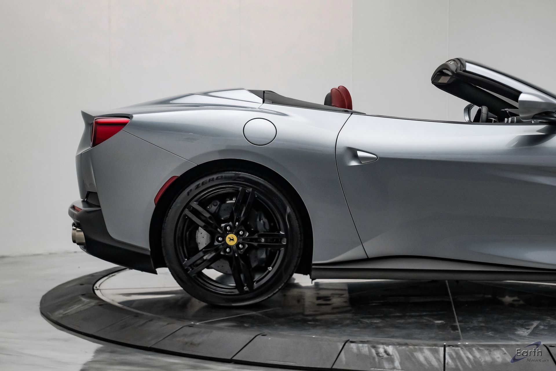 Used 2019 Ferrari Portofino image 26