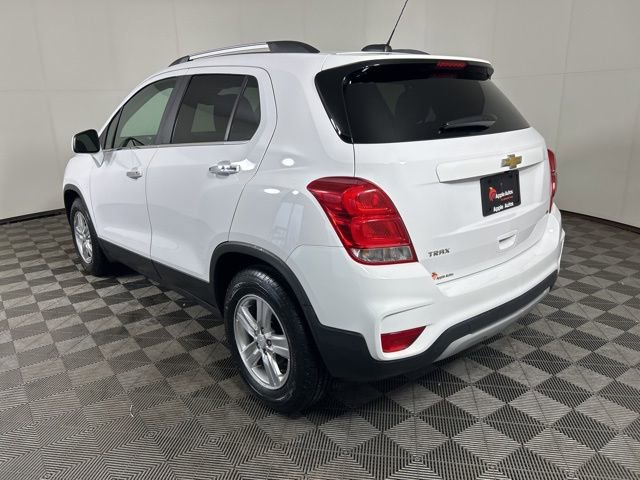 Used 2018 Chevrolet Trax LT w/ LT Convenience Package image 4