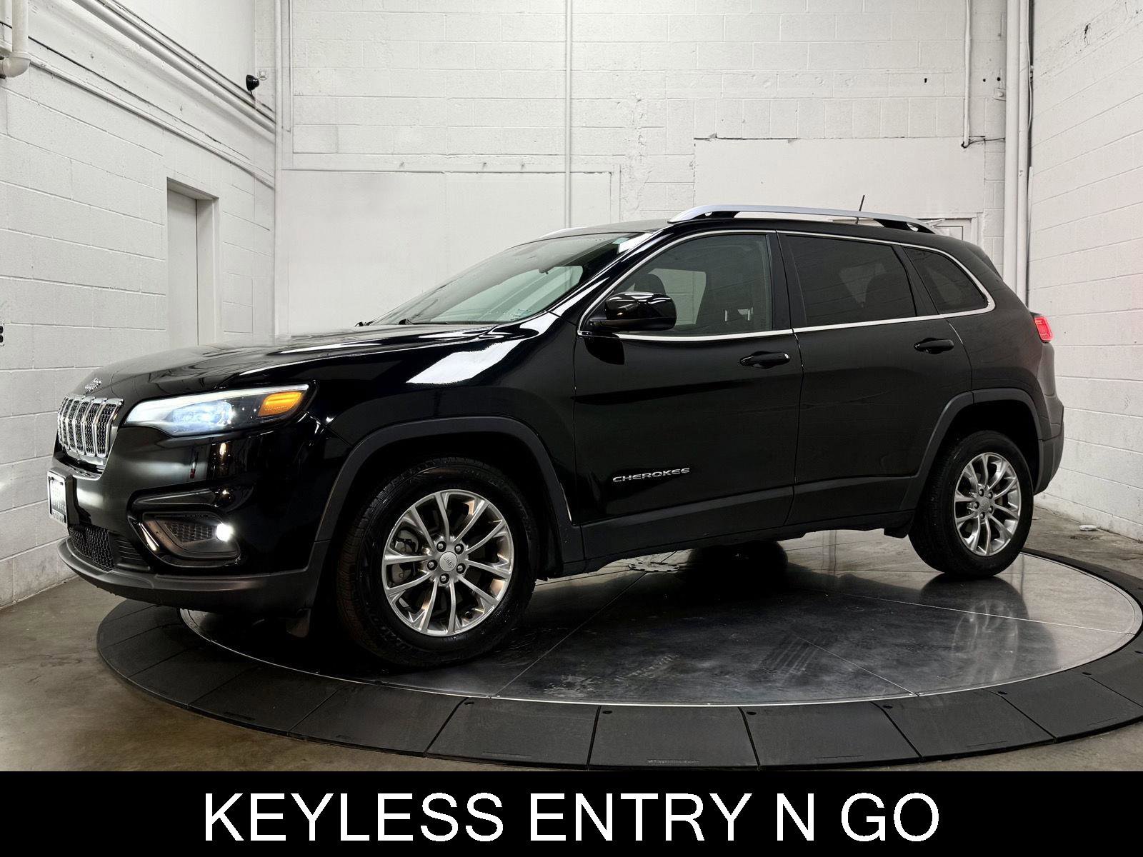 Used 2019 Jeep Cherokee Latitude Plus w/ Cold Weather Group image 4