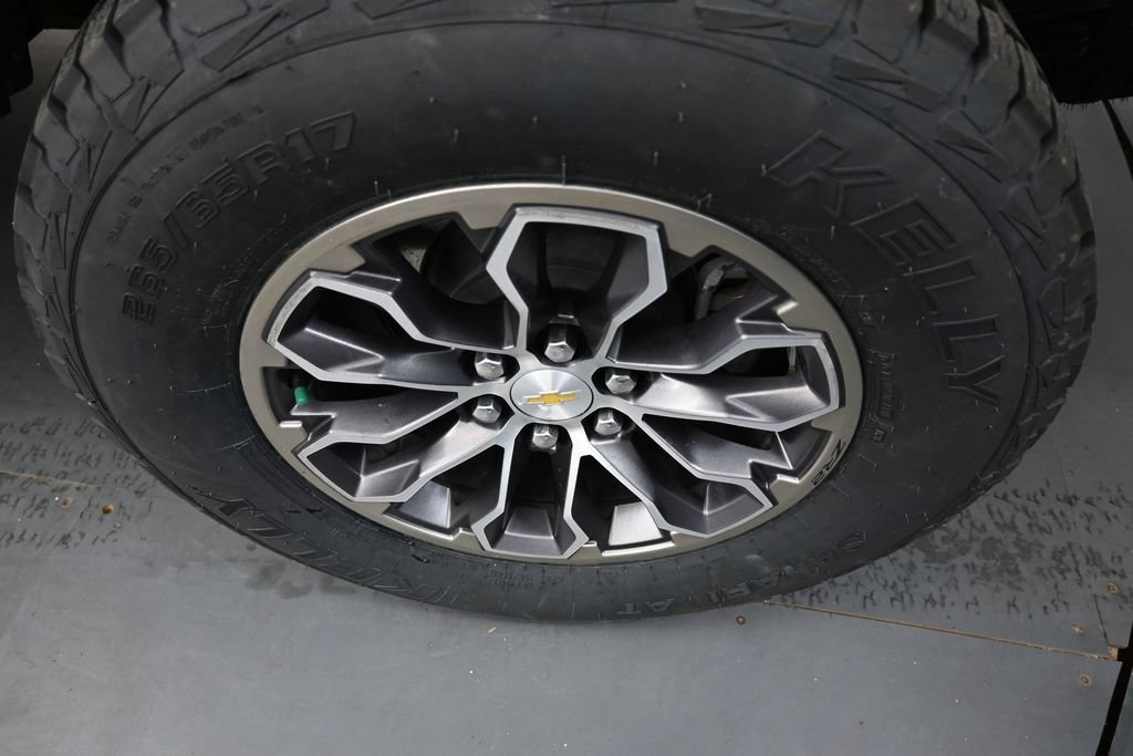 Used 2022 Chevrolet Colorado ZR2 AWD/4WD image 9