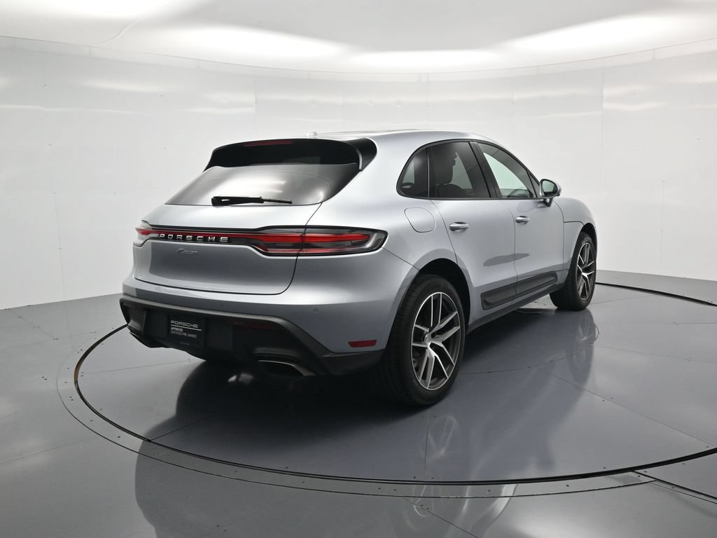 Certified 2026 Porsche Macan AWD/4WD image 33