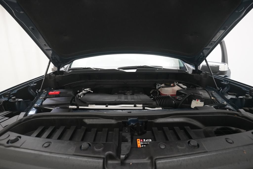 Used 2024 Chevrolet Silverado 1500 LT AWD/4WD image 15