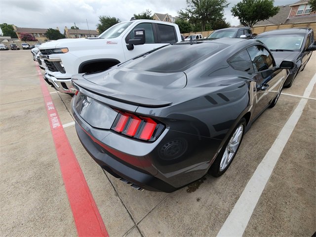 Used 2025 Ford Mustang GT Premium RWD image 8