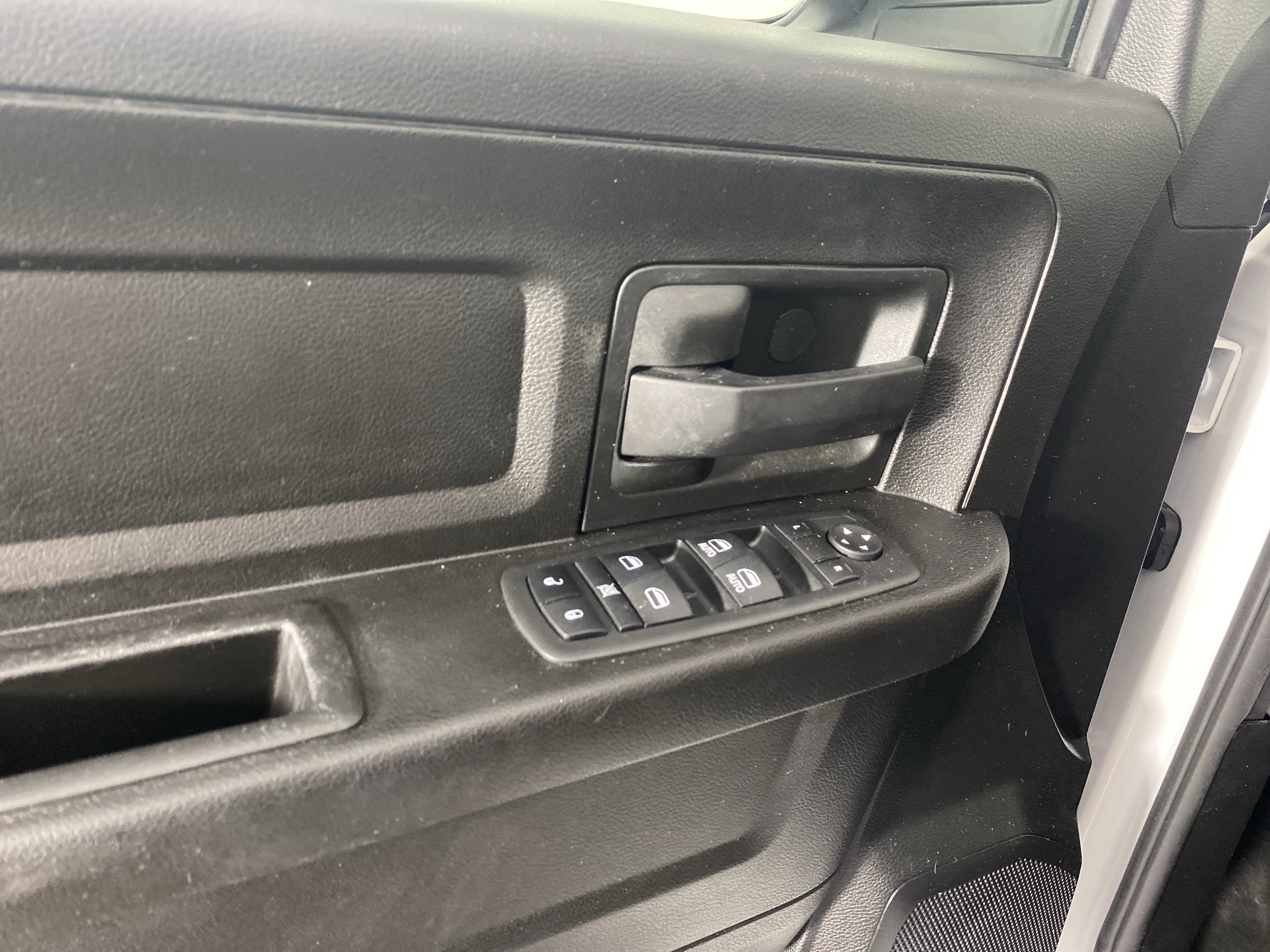 Used 2019 RAM 1500 Tradesman w/ Protection Group AWD/4WD image 12