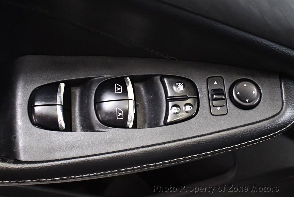 Used 2017 Nissan Maxima 3.5 SV image 28