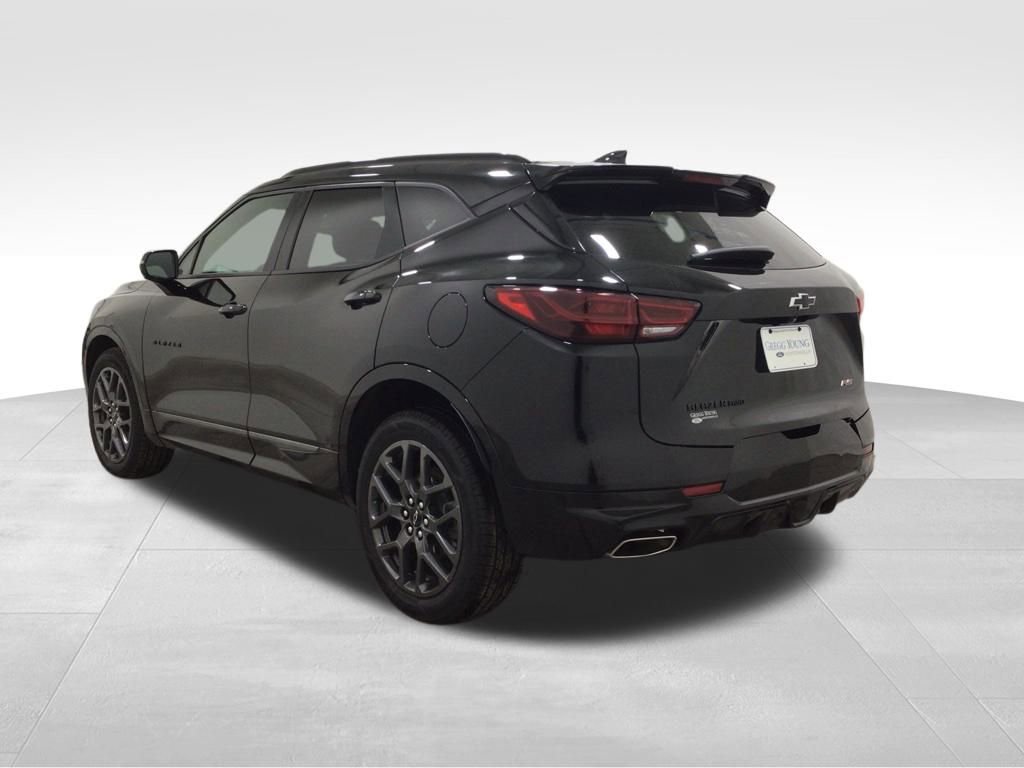 Used 2023 Chevrolet Blazer RS image 3