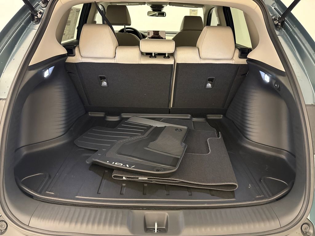New 2026 Honda HR-V LX image 11