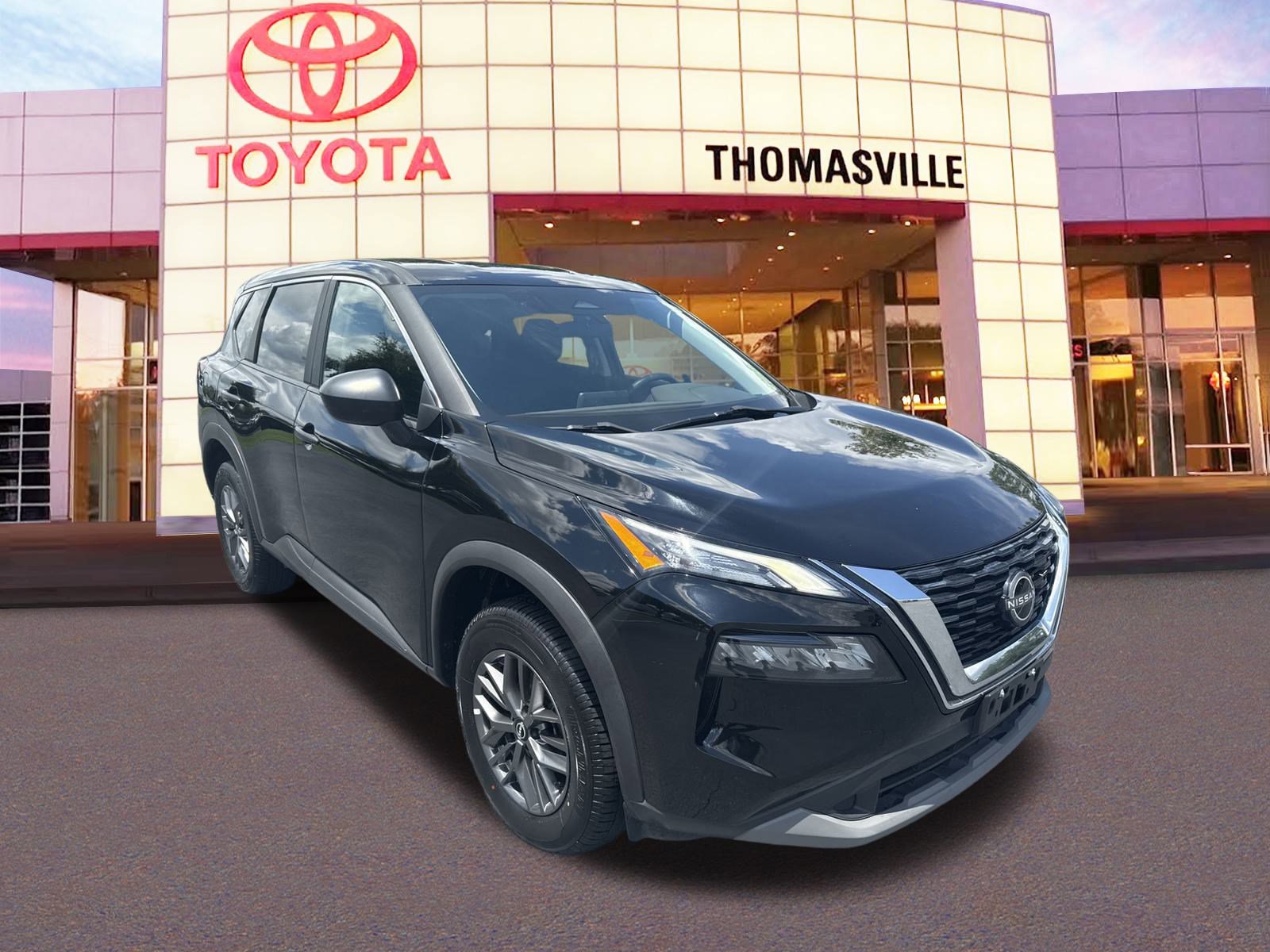 Used 2023 Nissan Rogue S image 3