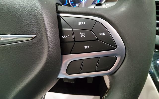 Used 2023 Chrysler Voyager LX FWD image 25