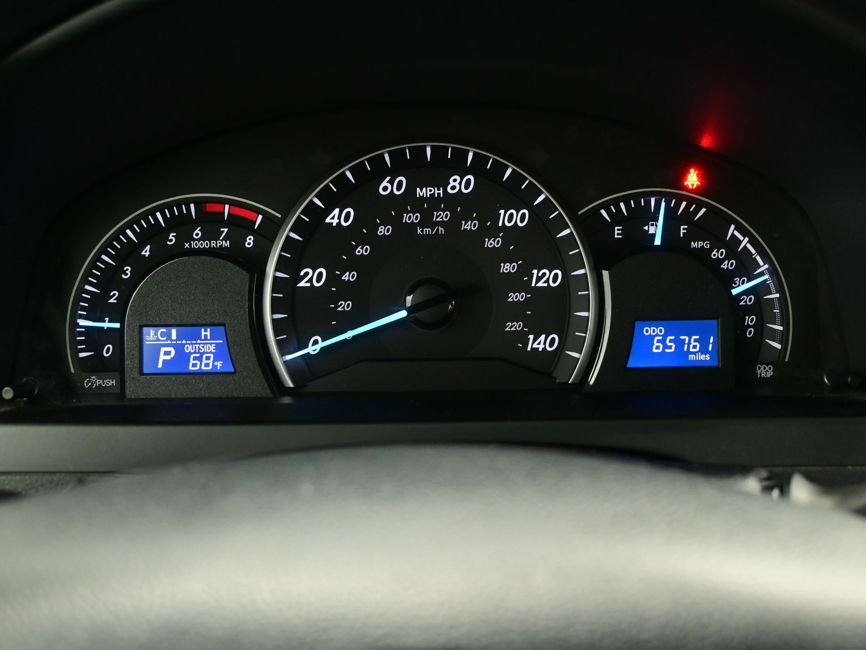 Used 2013 Toyota Camry LE image 19