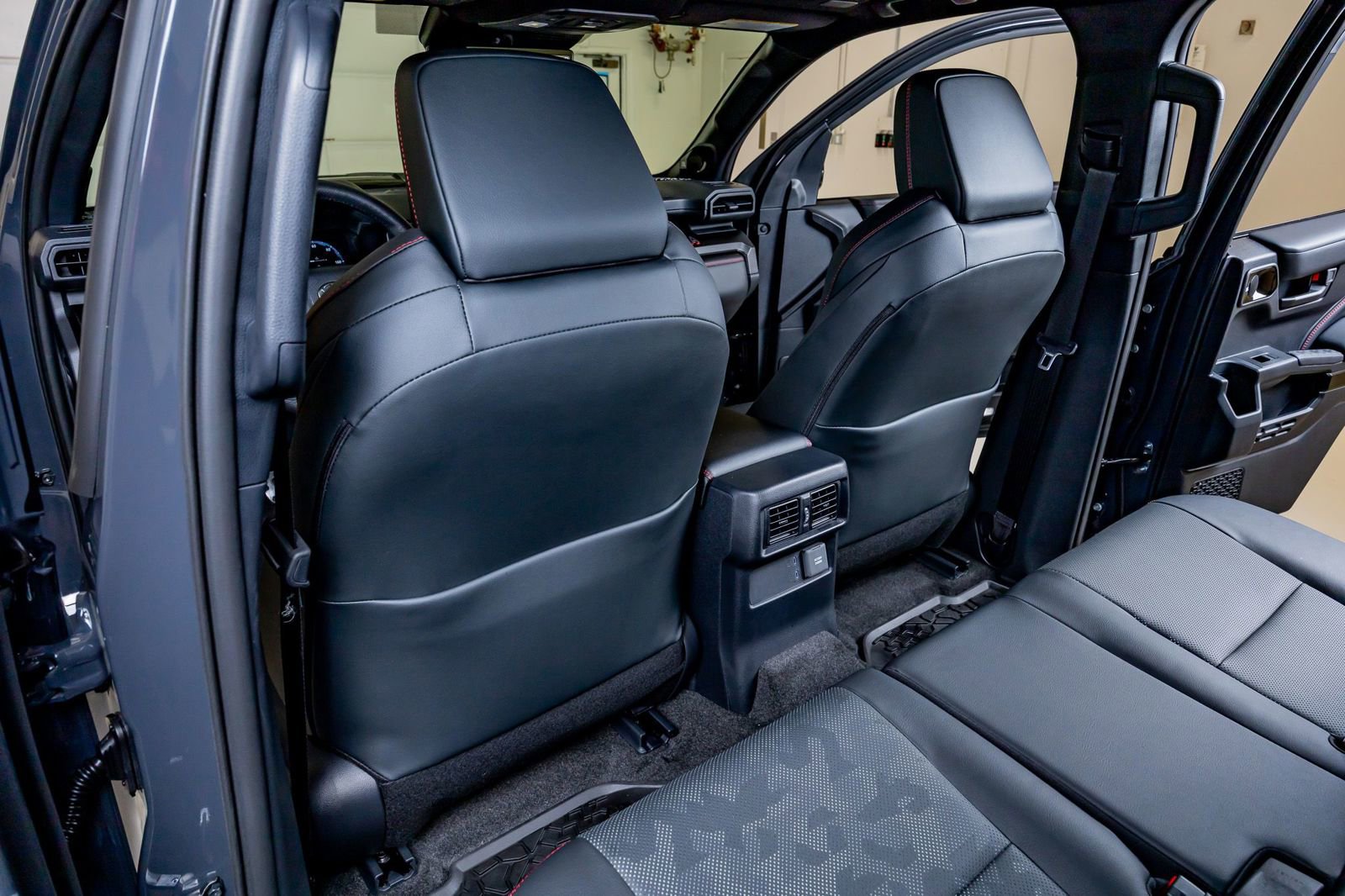 Used 2025 Toyota 4Runner TRD Pro AWD/4WD image 34