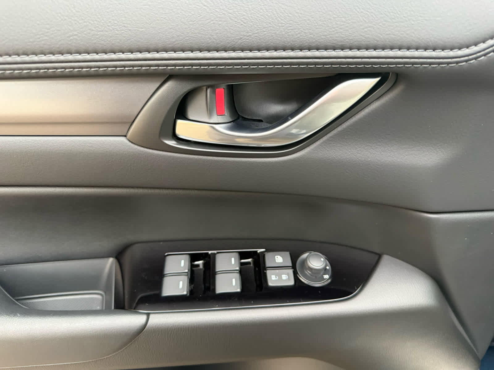 New 2025 MAZDA CX-5 AWD 2.5 S w/ Preferred Package image 13