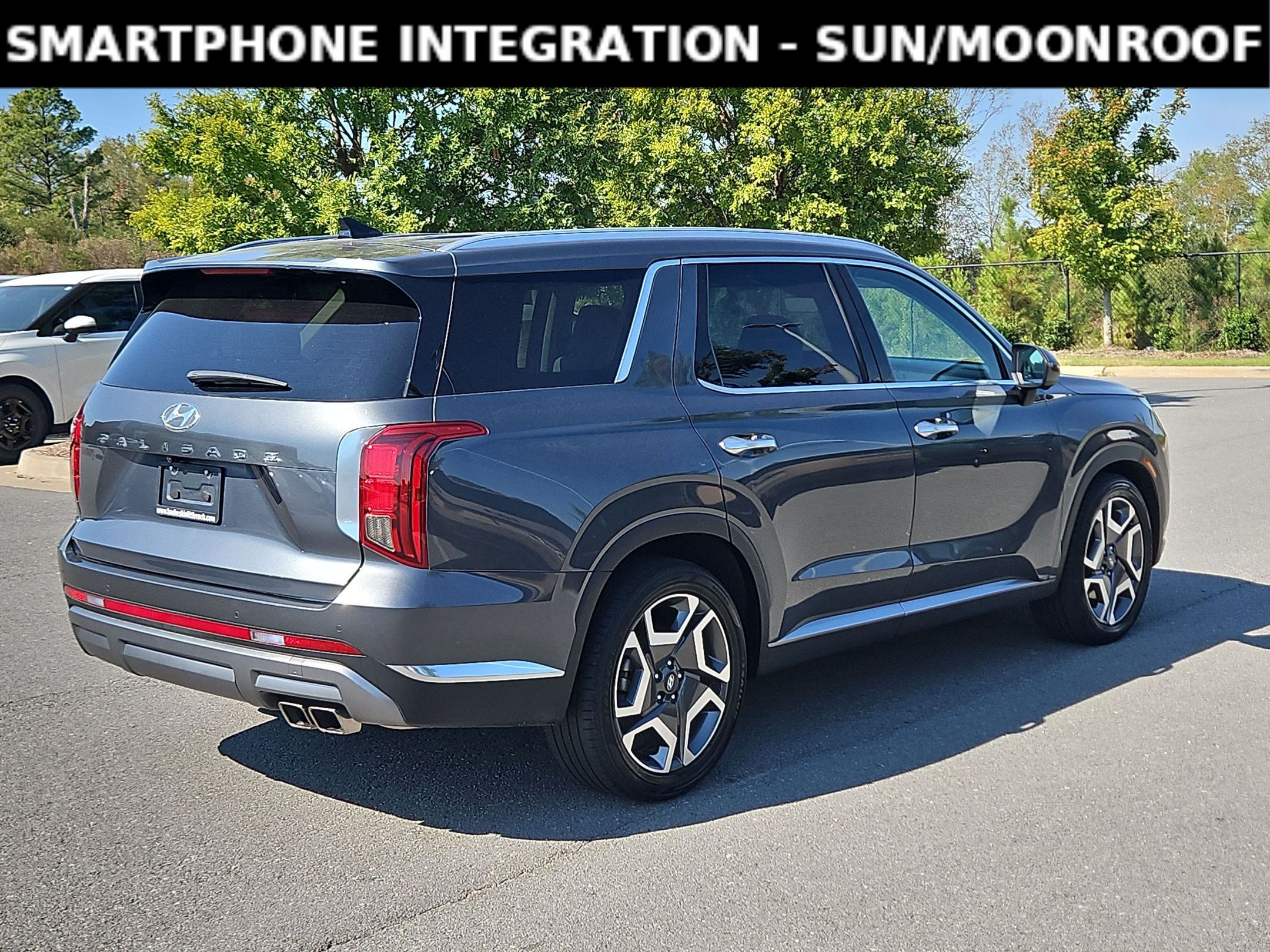 Used 2023 Hyundai Palisade Limited FWD image 7