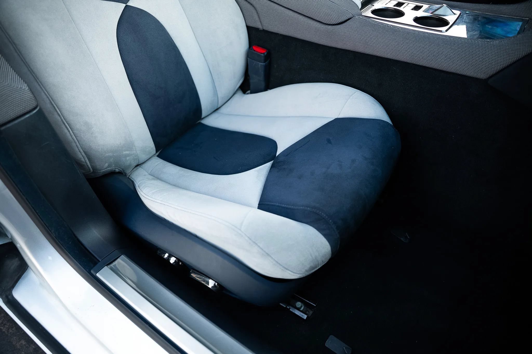 Used 2012 Fisker Karma EcoChic RWD image 18