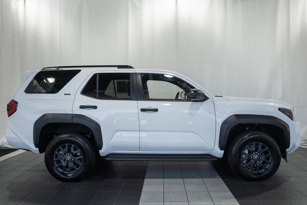 Used 2026 Toyota 4Runner SR5 AWD/4WD image 3