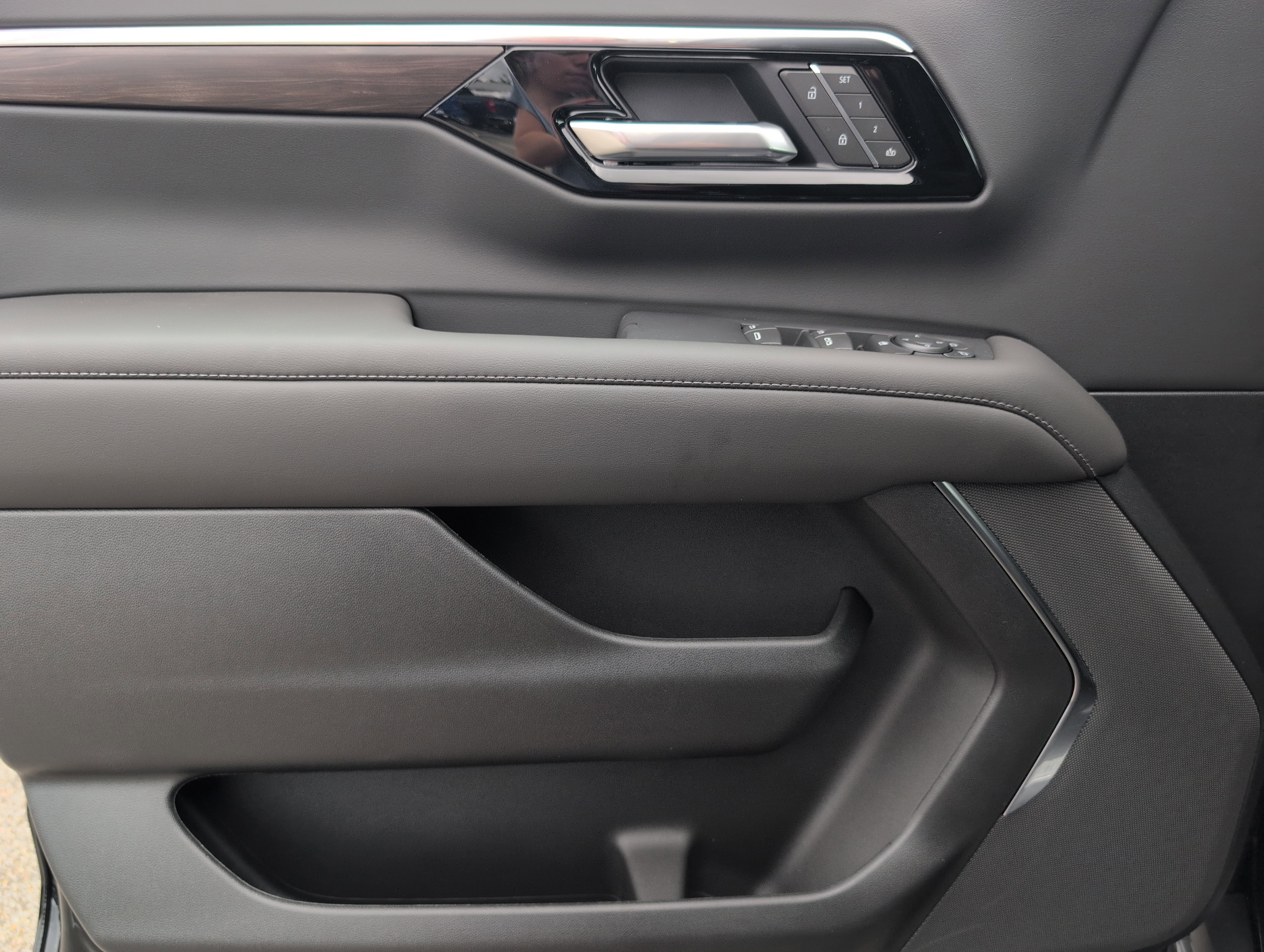 New 2026 Chevrolet Tahoe LT image 16