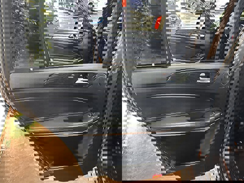 Used 2019 Mercedes-Benz GLS 550 4MATIC w/ Driver Assistance Package image 23