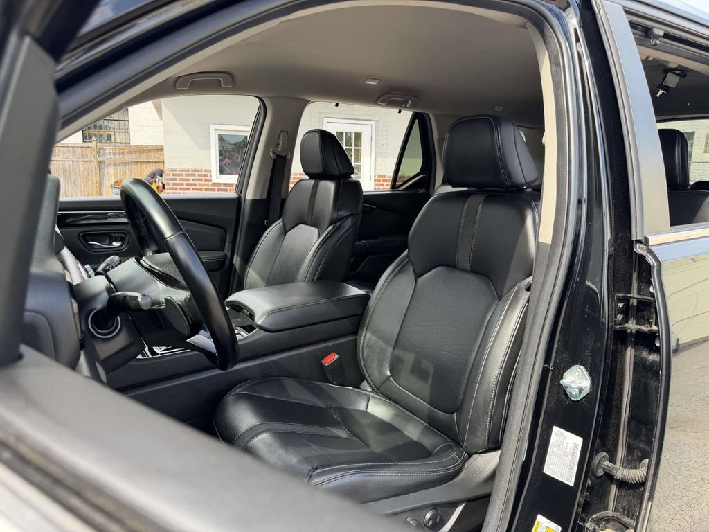 Used 2025 Honda Pilot EX-L image 24