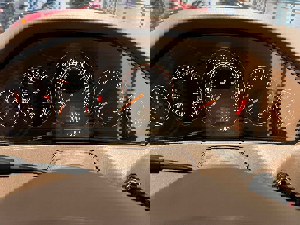 Used 2000 Mercedes-Benz SL 500 image 17