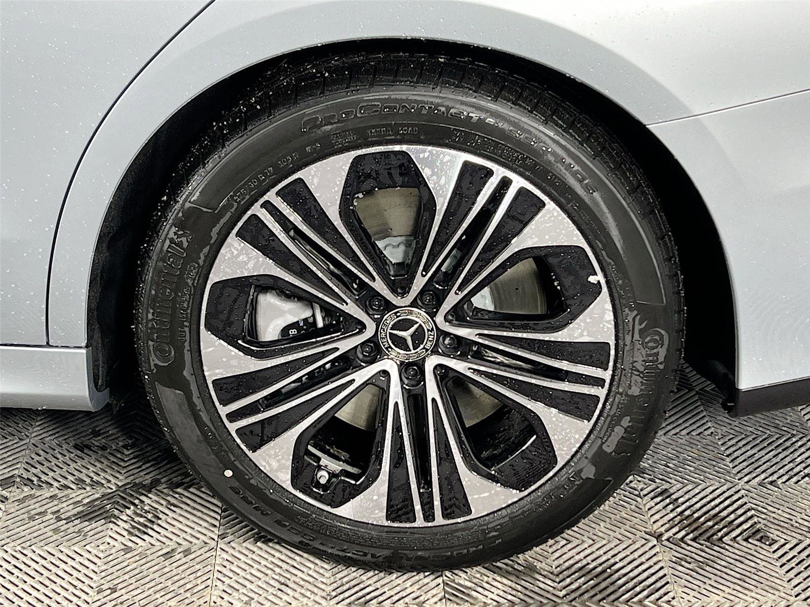 New 2026 Mercedes-Benz E 450 4MATIC Sedan image 31