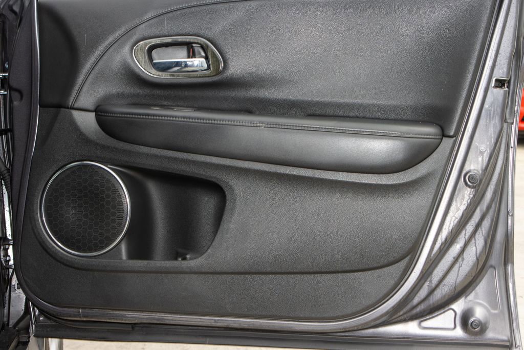 Used 2016 Honda HR-V EX-L image 14